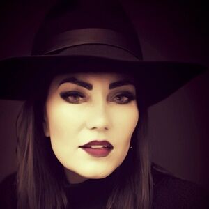 Meet your Posher, Echo